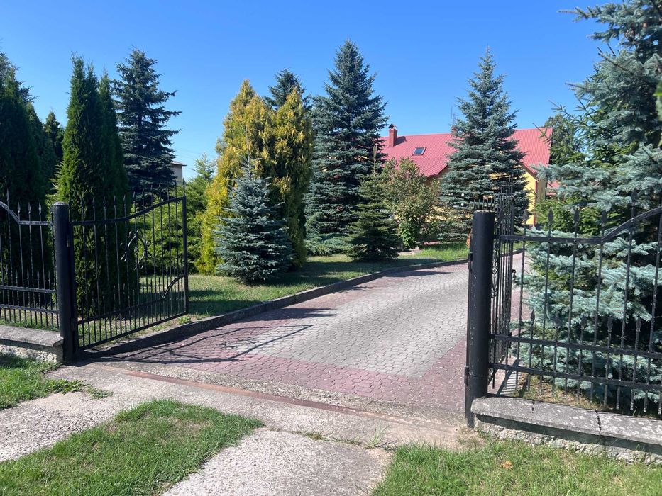 Продаж будинку,с.Твіржа, одразу біля траси Львів-Шегині