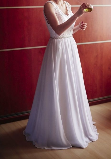 Suknia ślubna z muślinu