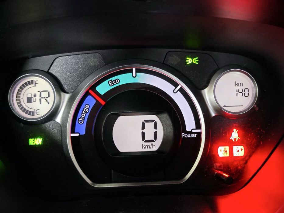 Пежо іон 2016 р.  Peugeot iOn електричка