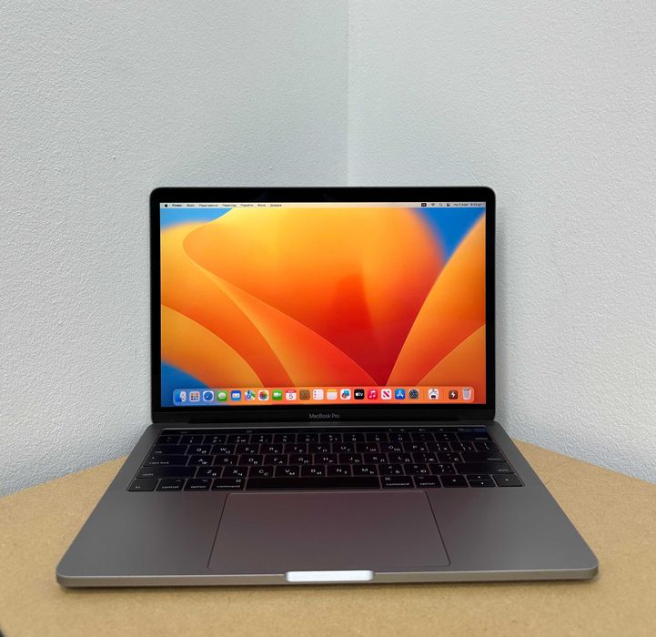 美品 MacBook Pro 13インチ SSD 512GB Touch Bar MacBookPro 13インチ Touch Bar搭載モデル[2020年/SSD 512GB