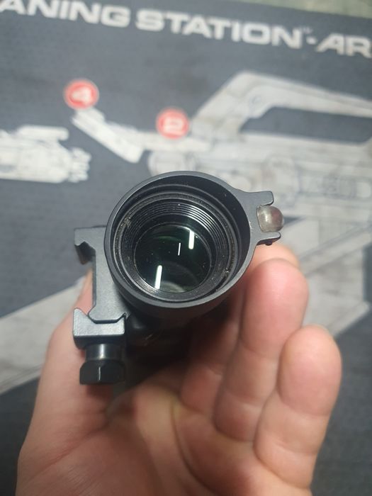 Acog NLAW на пікатінні