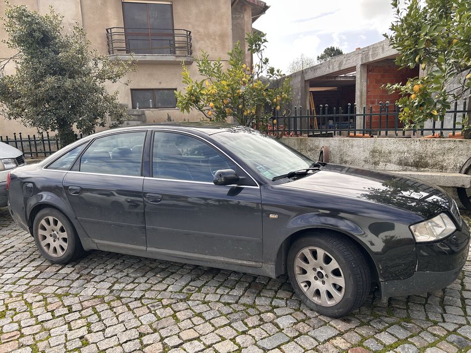 Audi A6 - 2500cc