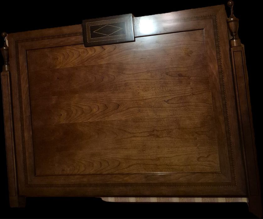 Mobilia de quarto em cerejeira