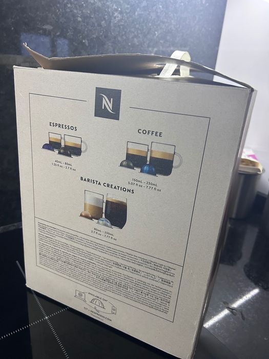 máquina de café nespresso nova