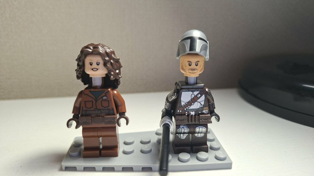 Лего звёздные воины фигурки Мандалорца и Пели Мотто