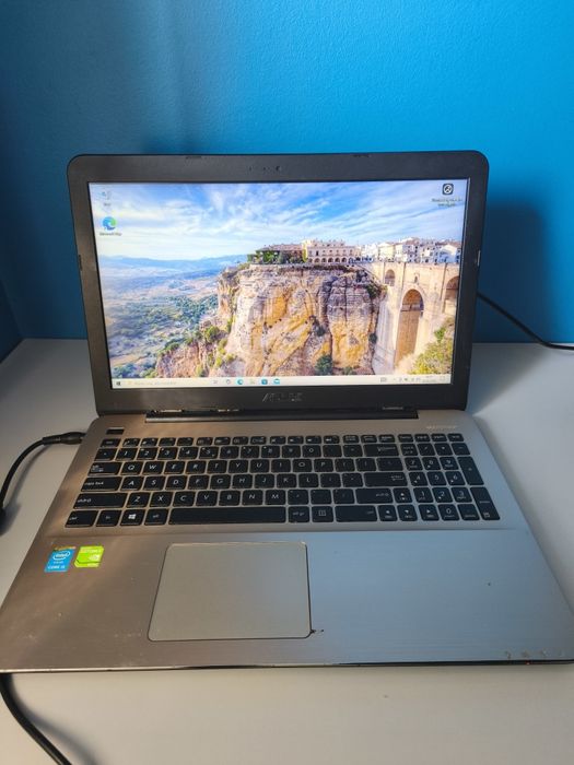 Laptop notebook Asus F555L Intel Core i5 6GB Tam GeForce 820M SSD
