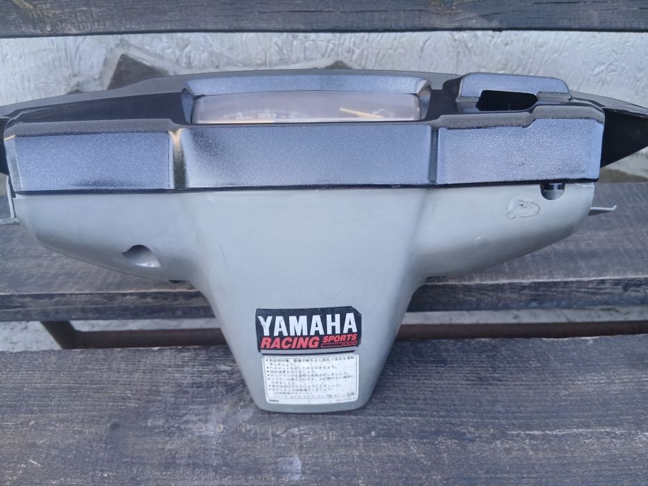 Пластик япон. Скутера YAMAHA AXIS-гарний стан