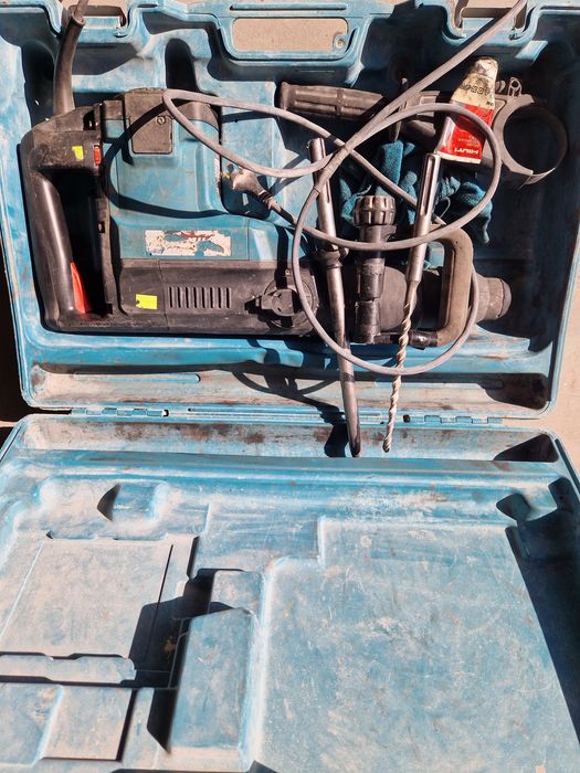 Перфоратор Makita HR5001C