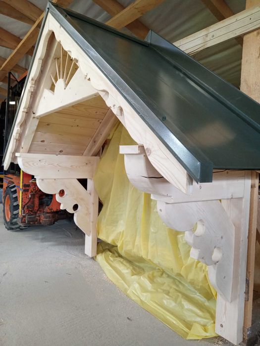 Daszek nad drzwi wejściowe Regionalny Stylowy Solidny Stolarz