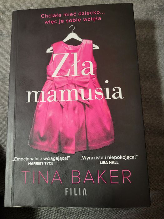 Zła mamusia. Tina Baker
