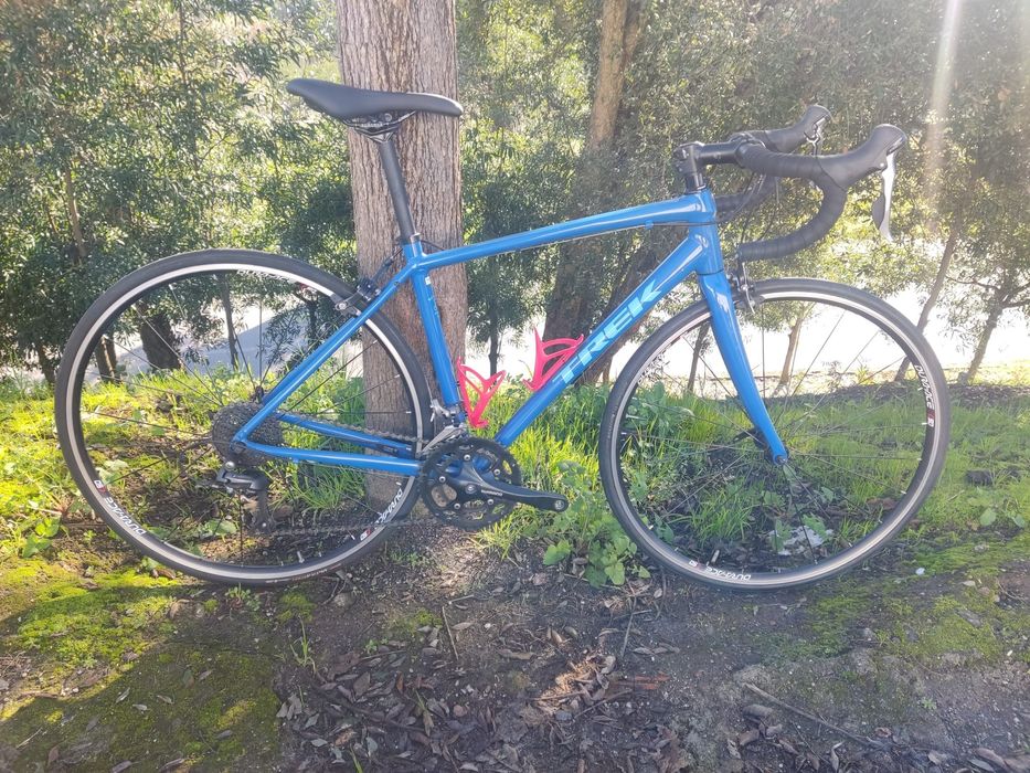 Bicicleta de estrada trek s