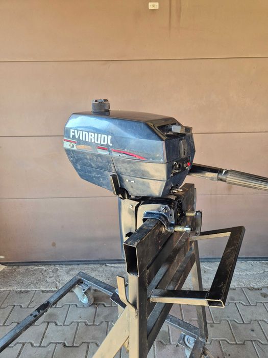 Johnson 4 KM silnik zaburtowy stopa L