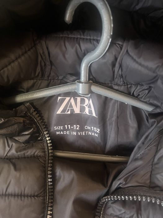 Пальто для дівчинкиZara