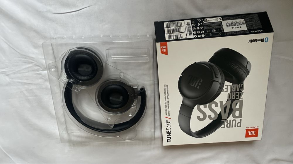 Навушники JBL TUNE 560 BT