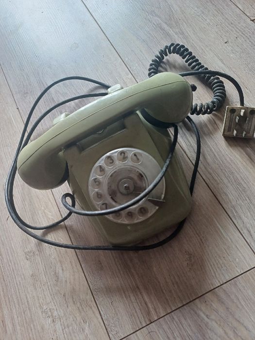 Telefon antyk PRL