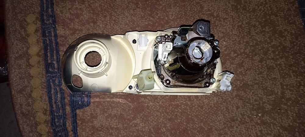 Odbliskować lampy do BMW  e46.