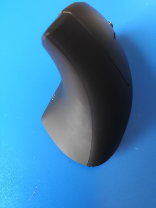 Продається ергономічна мишка