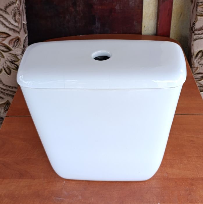 Spłuczka WC ceramiczna + komplet mechanizmów