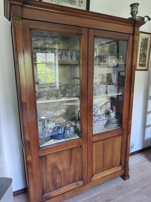 Recheio de casa de moveis antigos