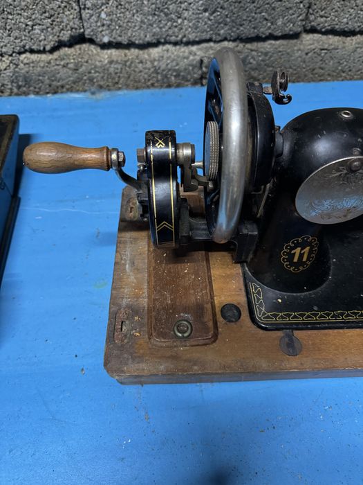 Maquina de costura antiga