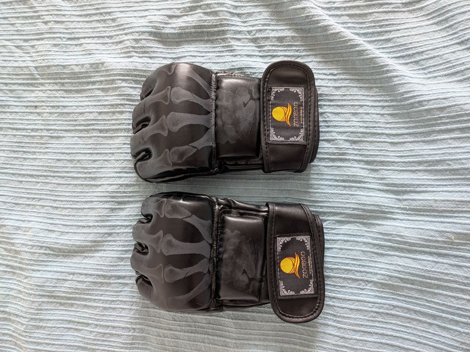Luvas para desportos de combate