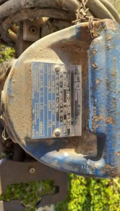 Bomba de água trifásica