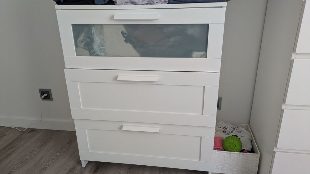 Cómoda com 3 gavetas IKEA gama Brimnes