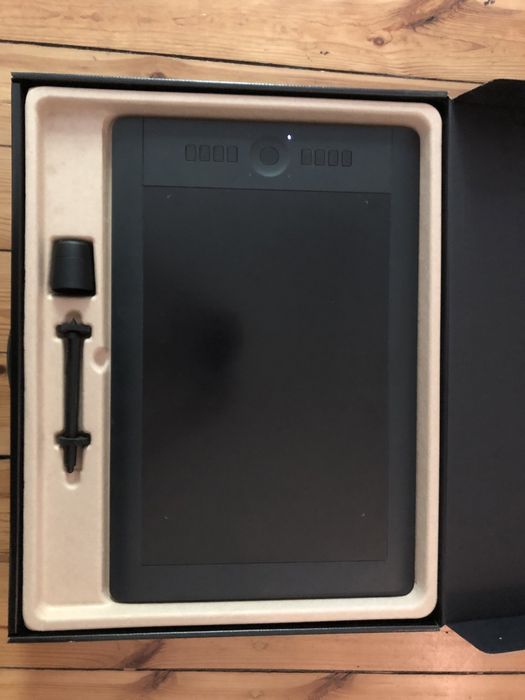 Tablet Wacom PTH-851 (uszkodzony pen)