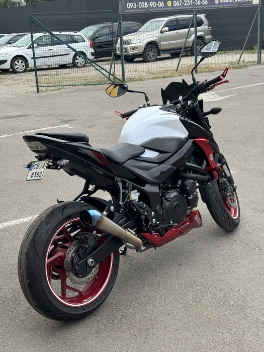 Suzuki Gsx-S 750