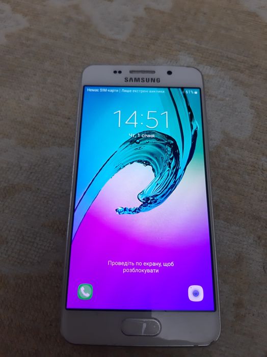 Продам телефон робочий бу