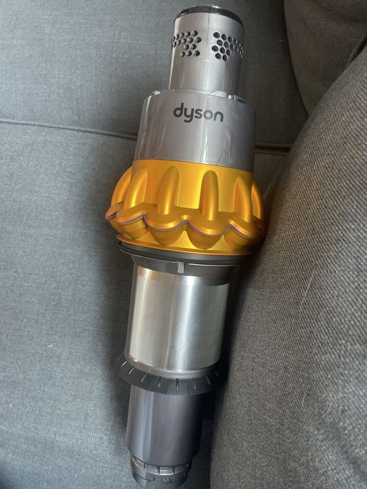 Dyson v8 absolute sv22 korpus + silnik + cyklon  nowy sprawny