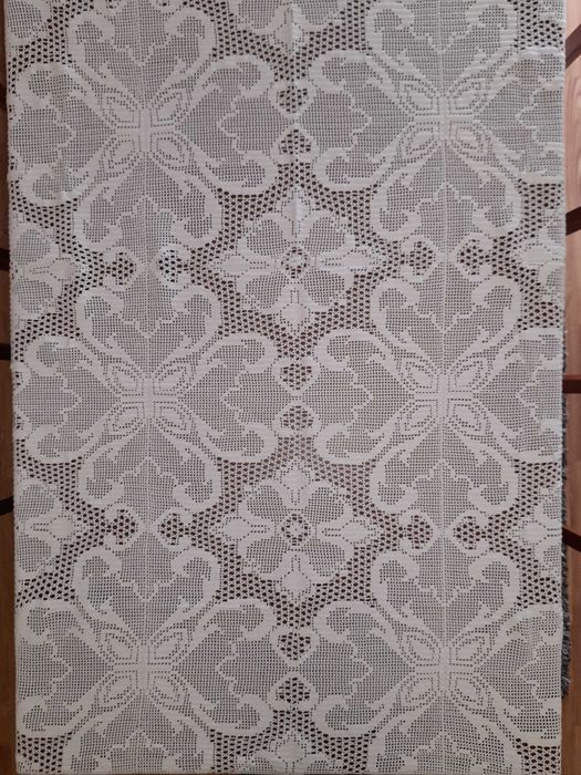 Toalha de renda feita à mão