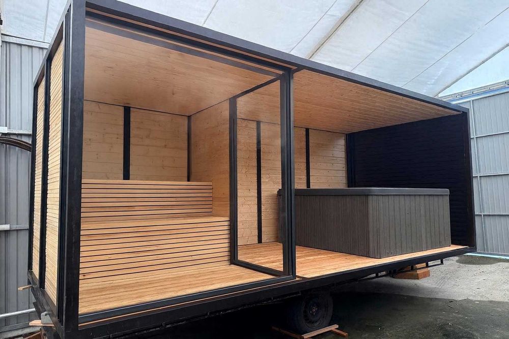 Sauna jacuzzi piec na drewno zestaw wellnes SPA taras balia domek