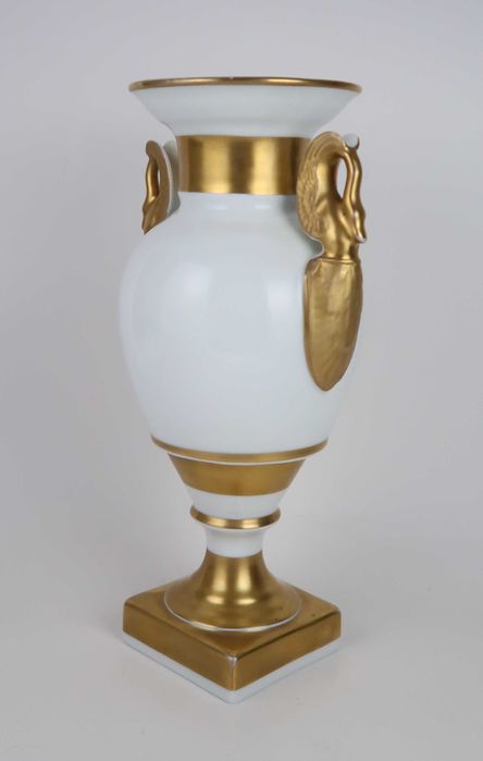 Jarra em porcelana de Baudour