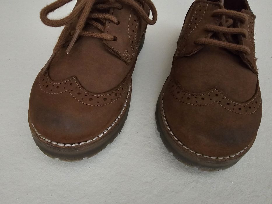 Sapatos de criança da marca Zara Kids, tamanho 26