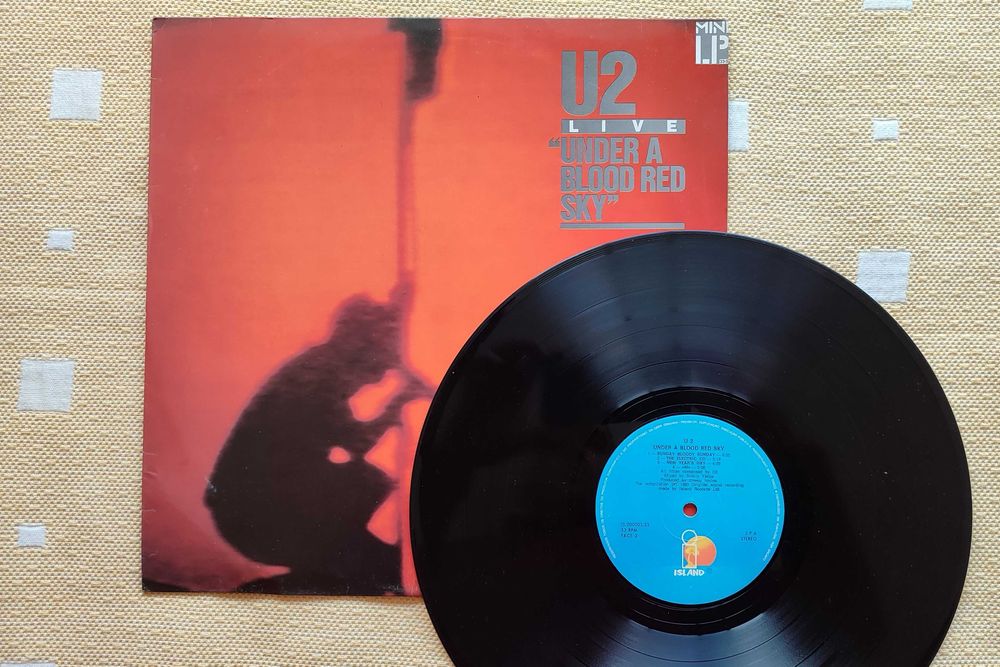 Vinil: U2 • Under a Blood Red Sky (1983)