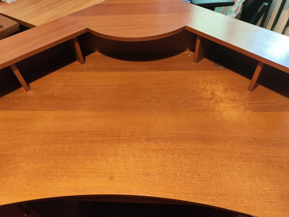 Компьютерный стол (угловой)