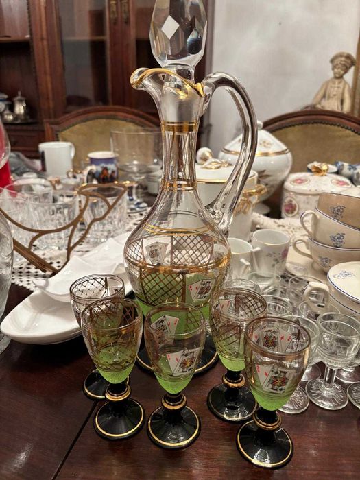 diversos tipos de Louça