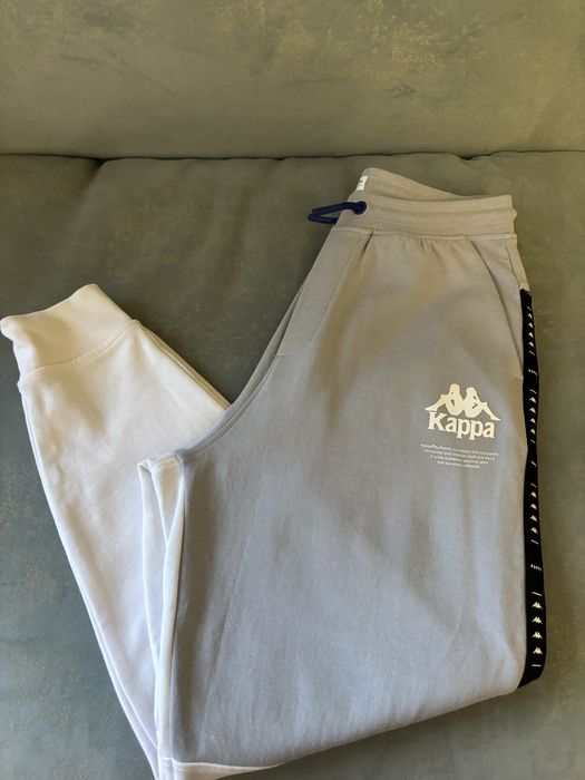 Продам на мальчика вещи