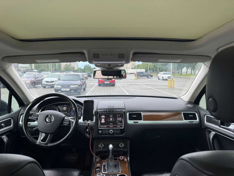 VW Touareg  є все що може бути