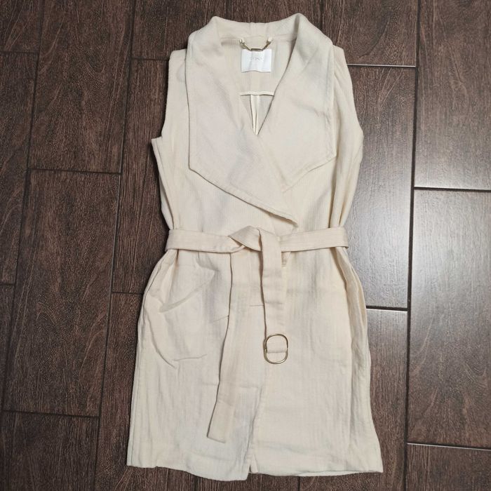 Удлиненная безрукавка жилет шерстяной тренч без рукавов Hugo Boss