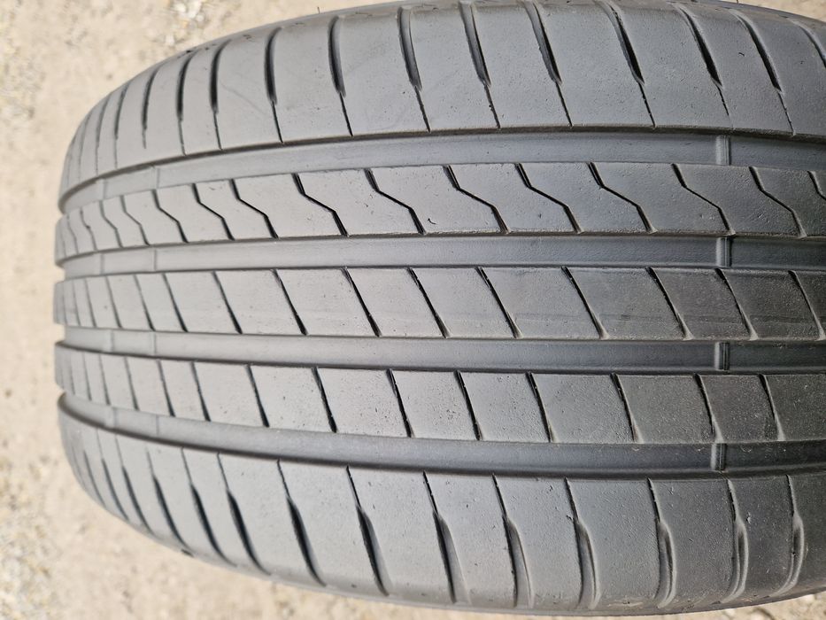 Opona letnia Firestone RoadHawk 255/45r18 (103Y)