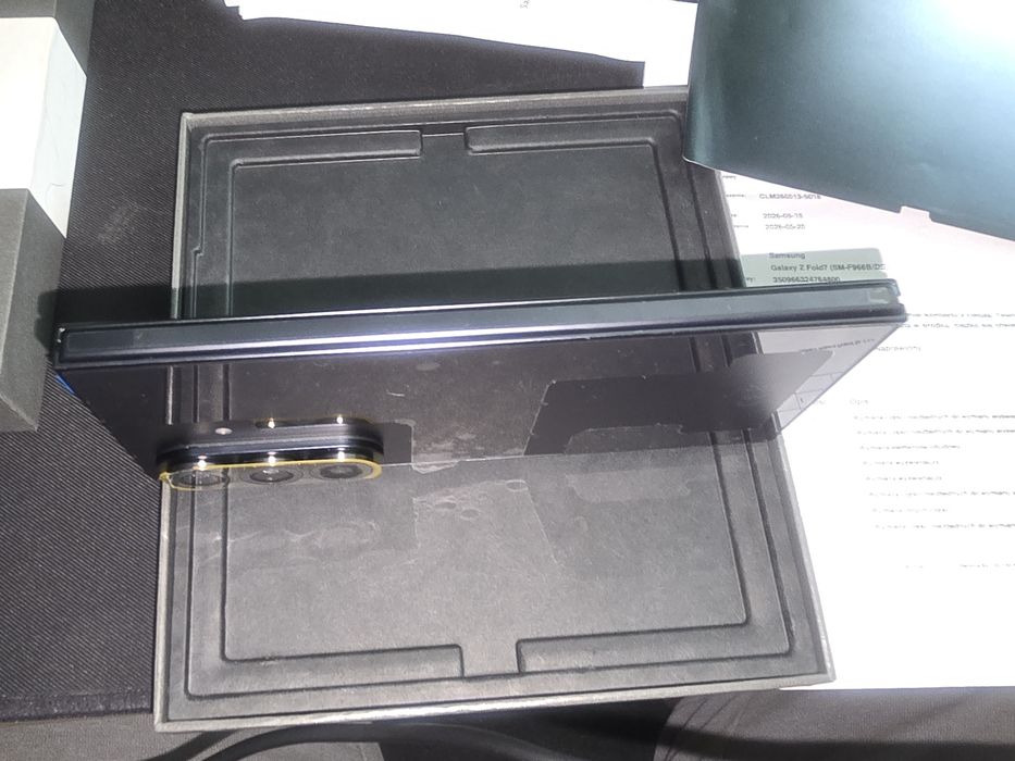 Samsung Galaxy Z Fold 7 12/256 jak nowy