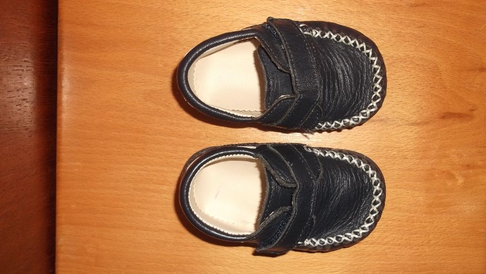 sapatos de menino bebé lindos
