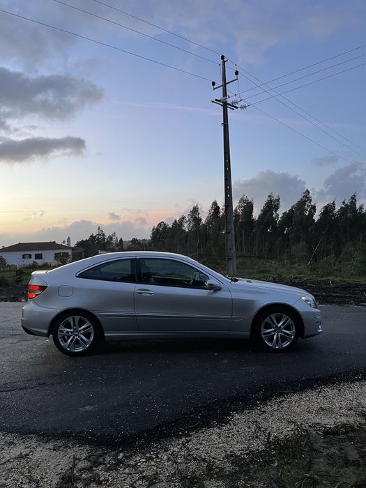 Mercedes clc 220 coupe 2011