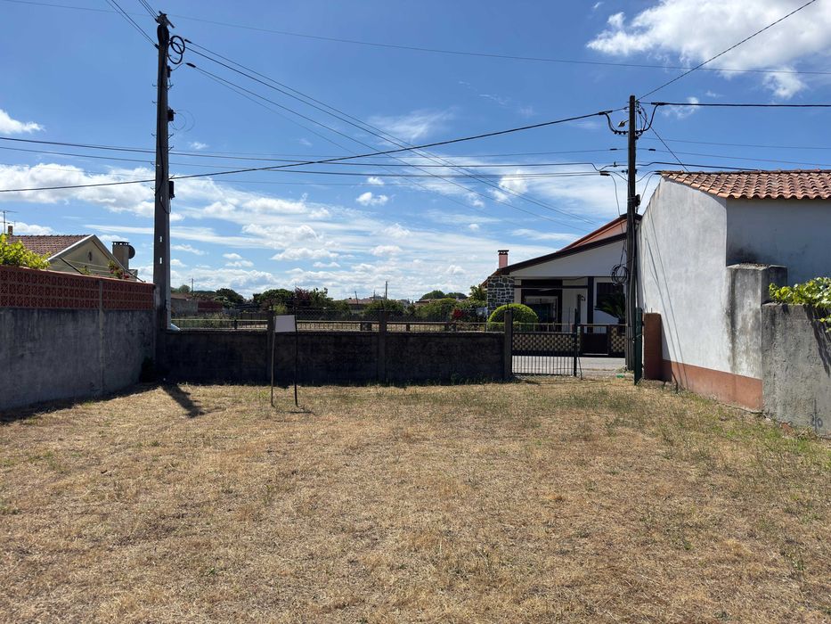 Vende-se Terreno rústico 497 m2 Estarreja