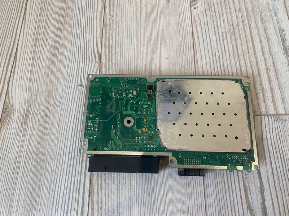 Підсилювач антени AUDI TT 8J0035223 C