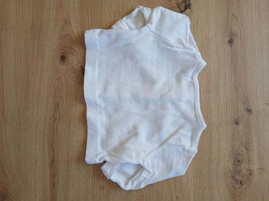 Koszulki, kaftaniki niemowlęce, r. 62