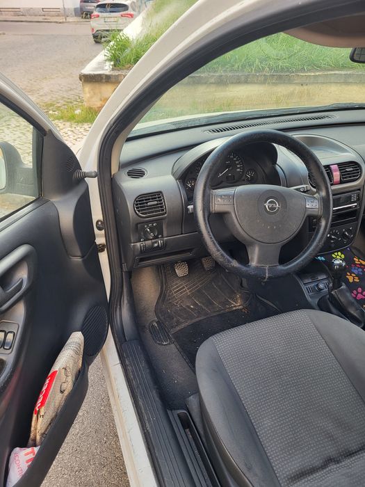 Opel Corsa 1.7 DI comercial