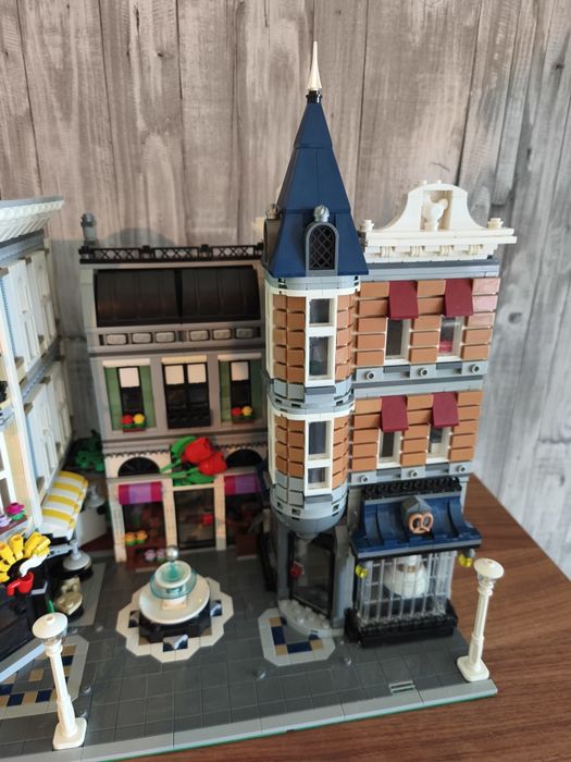 Lego Creator Expert Largo da Assembleia